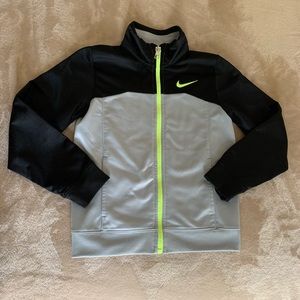 Nike boys jacket size 6